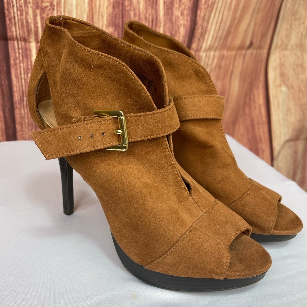Brash brown faux suede like, buckle, open toe, platform, high heels size 7 - Picture 12 of 17